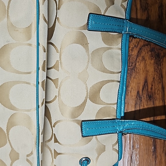 Coach tote - Picture 3 of 8